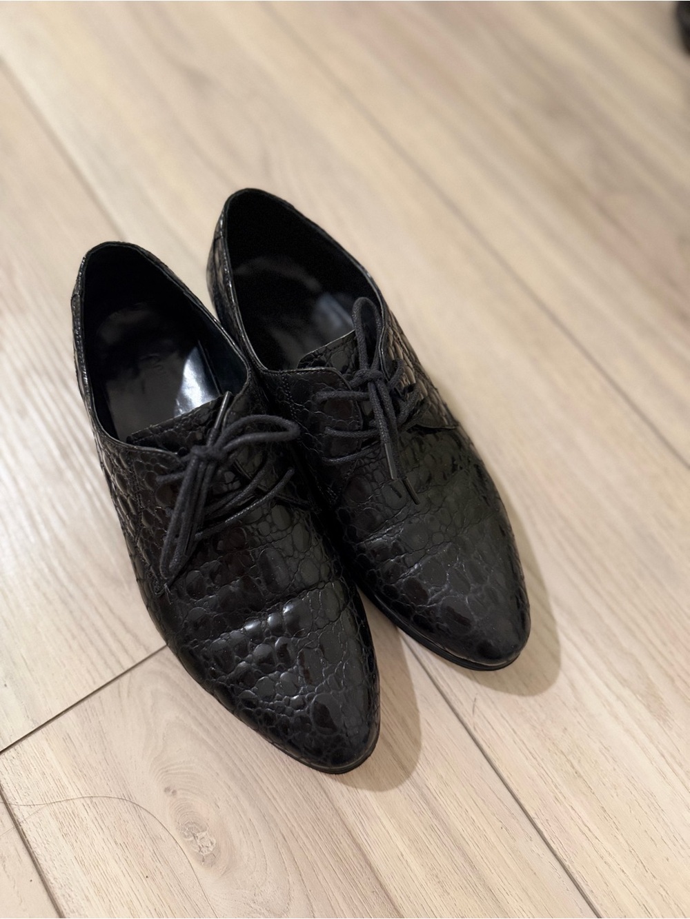 Black Croc-Embossed Lace-Up Dress Shoes